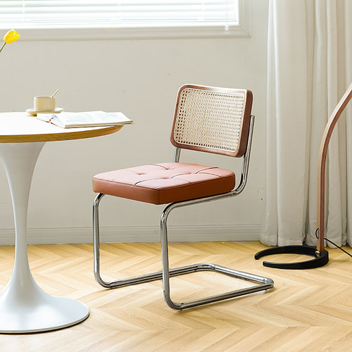 北欧藤编椅子网红咖啡厅靠背椅