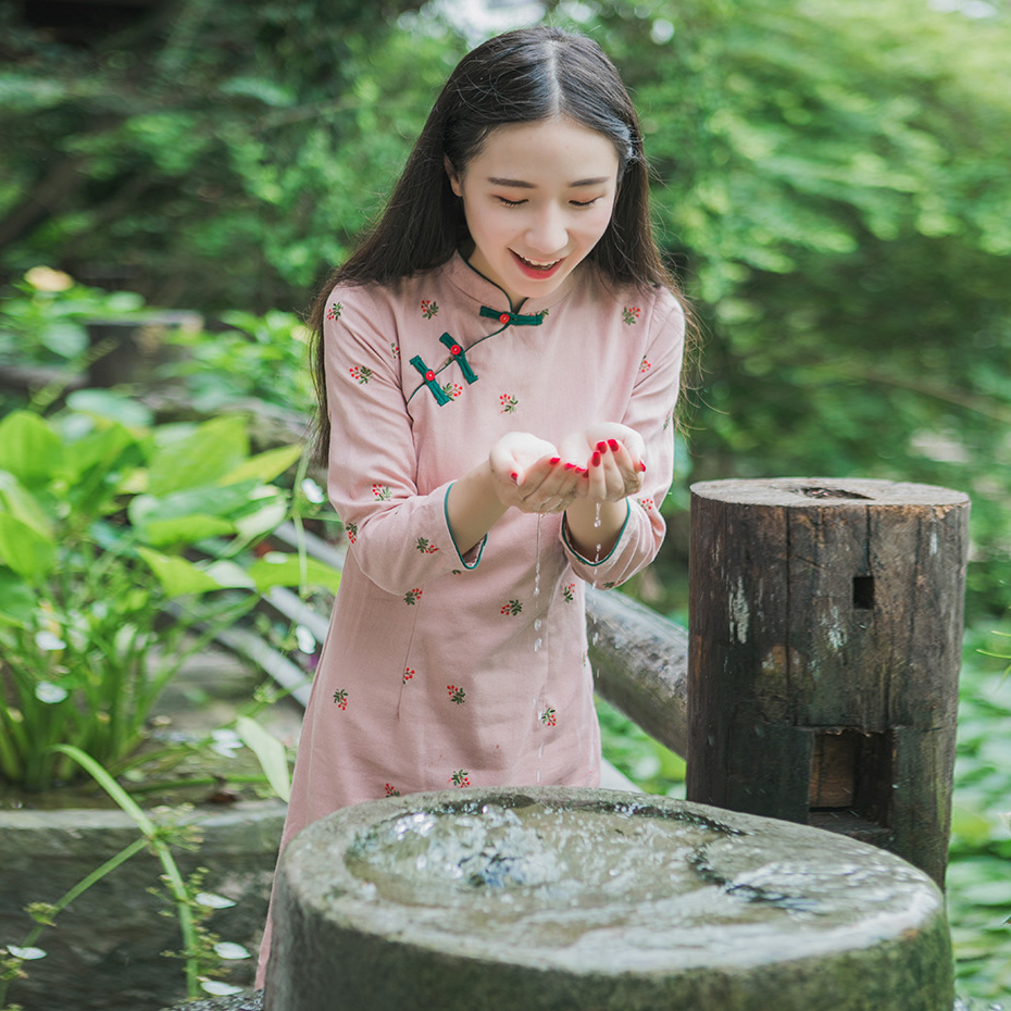 改良版日常旗袍少女连衣裙文艺清新棉麻碎花中长款粉色裙子女春夏