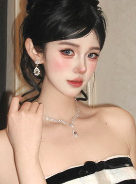 超闪满钻爆闪水滴项链耳环套装