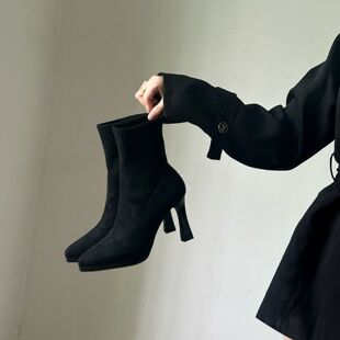 防水台尖头短靴女2026新款 高跟弹力瘦瘦靴配大衣粗跟短筒靴子 法式