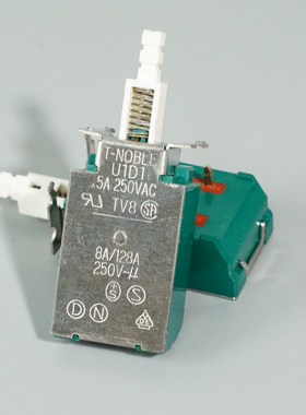 日本T-NOBLE贵族自锁电源5A开关TV8 8A/128A250V~功放机箱电源