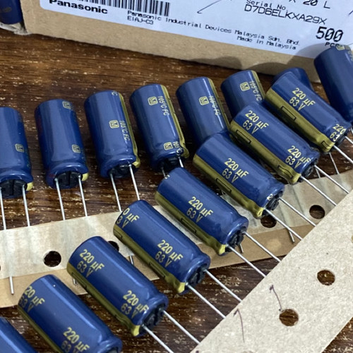 松下FC220UF63V高频电解电容器