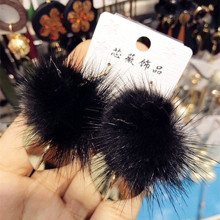 ▇奈美饰品▇水貂毛绒韩版毛毛耳钉女款毛球气质耳饰女耳圈耳环
