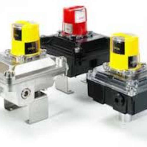 Westlock西锁3347SBYN0CS23AAA-AR1阀门回讯器价格面议