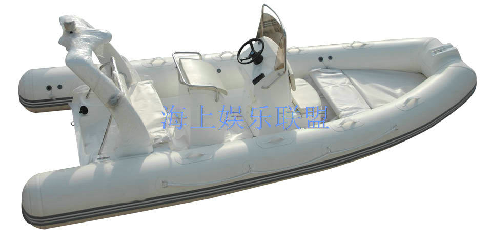 休闲玻璃钢快艇/充气艇/冲锋舟-RIB520A