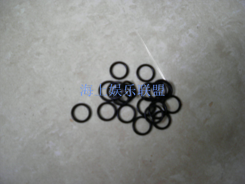 铃木二冲程外置油箱图片