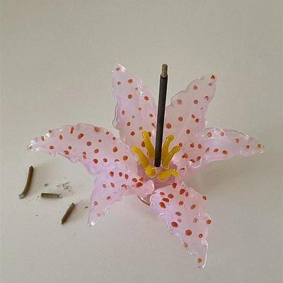 Shinymomo新款送人百合浪漫香插摆件颜值少女粉花朵ins风玻璃香插
