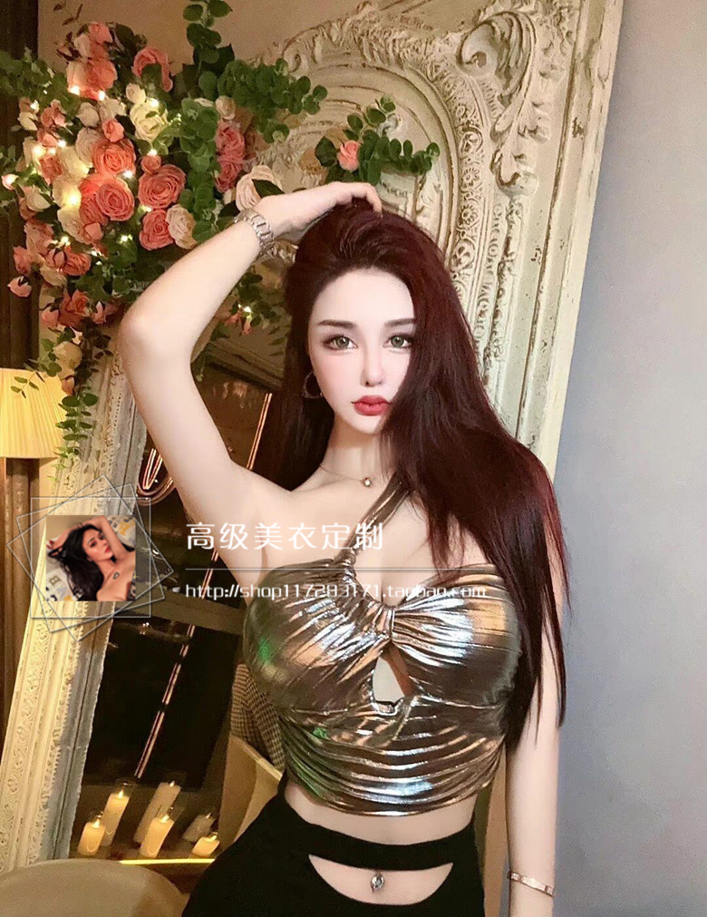 网红辣妹炸街蹦迪性感露肚脐褶皱斜肩修身裹胸背心短款金色上衣