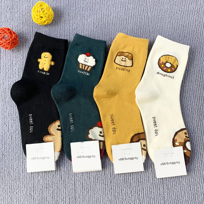 韩国东大门袜子女秋冬新款可爱卡通动物中筒袜百搭复古运动卡通袜