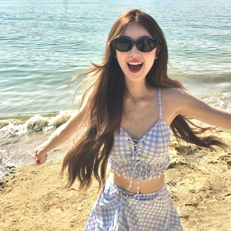 2025新款裙式分体女士游泳衣三件套女孩绝美泡温泉海边泳装高级感