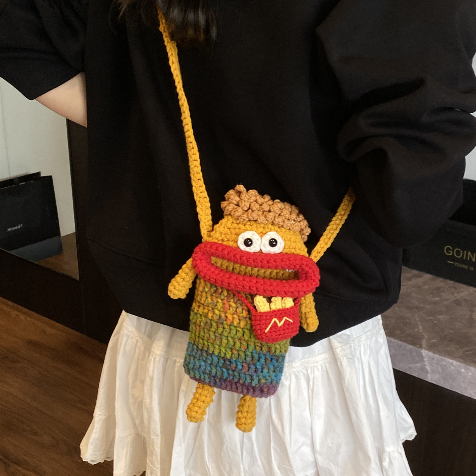 毛线钩织香肠嘴手机包成品手工编织丑萌可爱斜挎包女包儿童零钱包