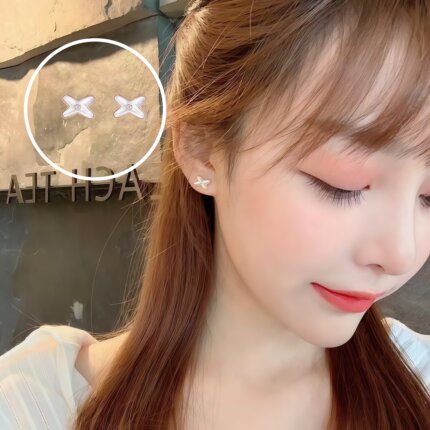 18K玫瑰金交叉白贝母耳钉女轻奢X型字母设计气质百搭耳环生日礼物