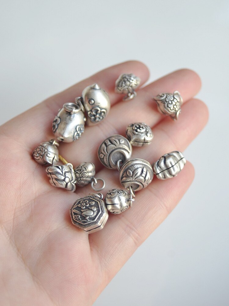 레트로 프로스트 실버 벨 리프트 펜던트 선명한 중국 스타일 벨 사운드 여성 수제 DIY 펜던트 액세서리