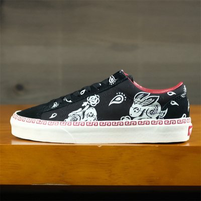 VANS范斯男女同款低帮板鞋