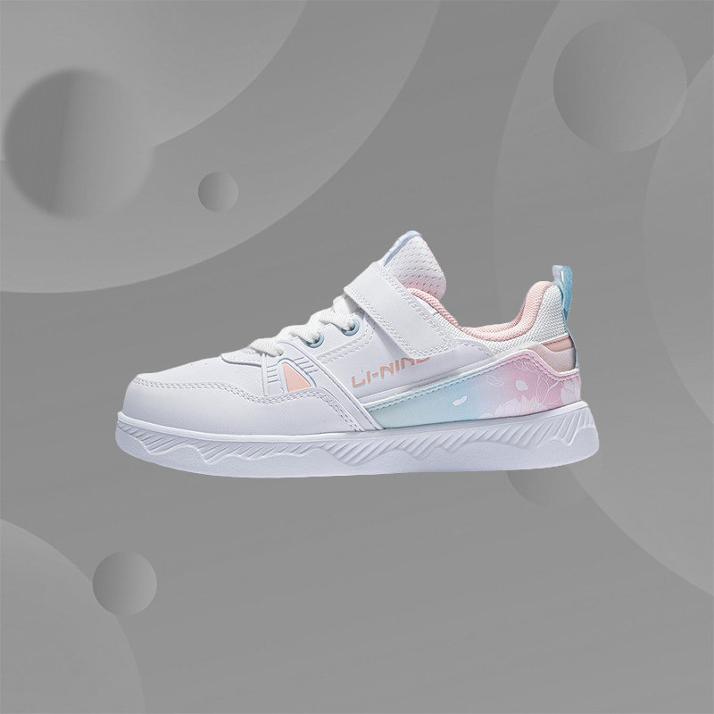 李宁正品童鞋春款男女童休闲鞋中大童革面小白鞋运动板鞋YKCS032