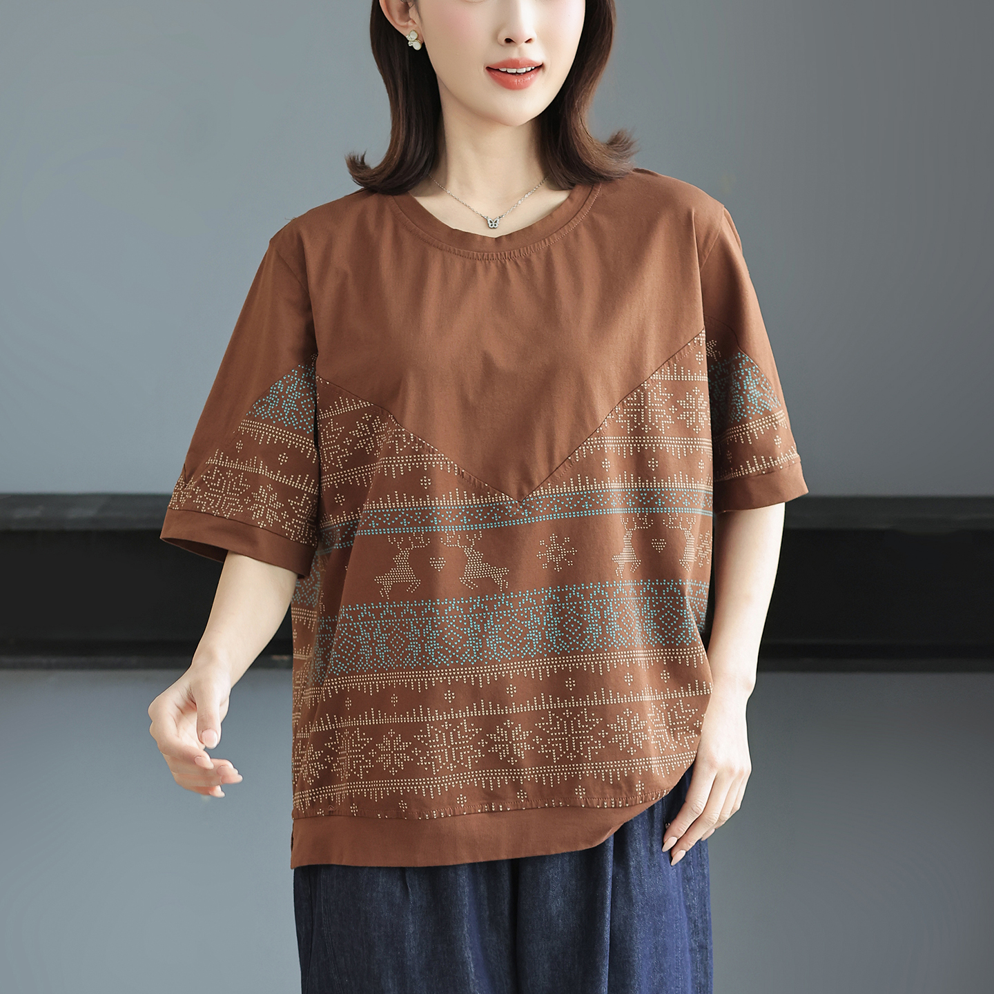 50多岁妈妈短袖t恤女全棉小衫