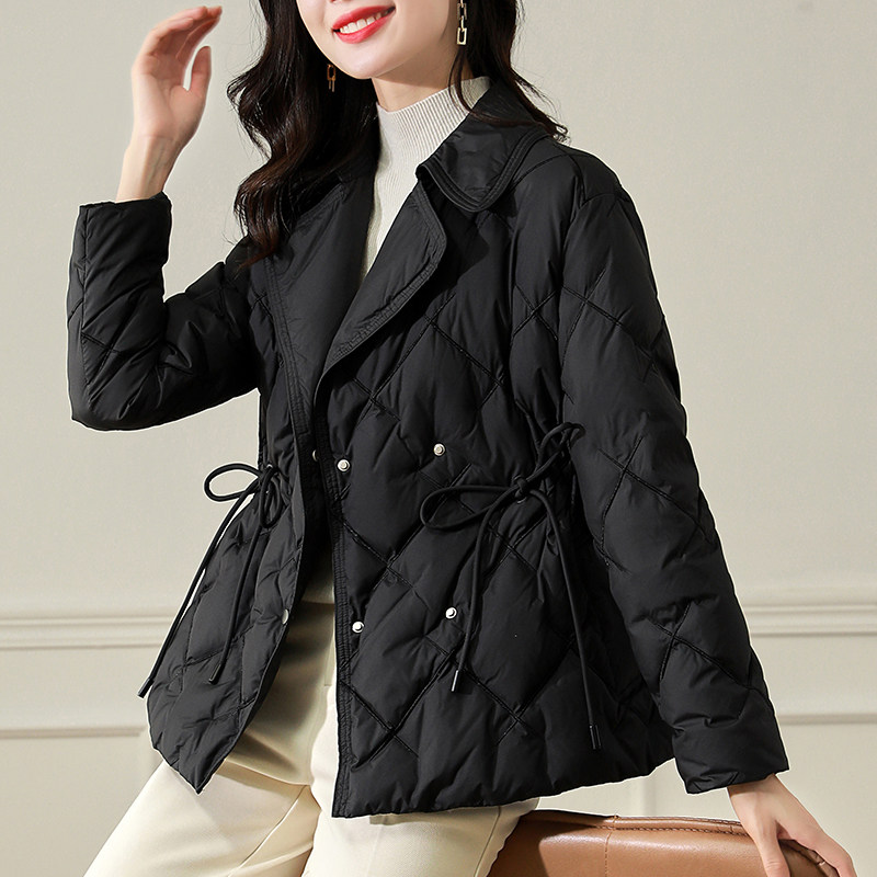 轻薄羽绒服女白鸭绒修身收腰