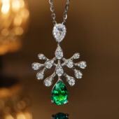 VISING AGL国际证书 培育祖母绿宝石梨形切吊坠1.75克拉左右