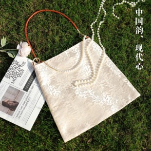 原创国风新中式 珍珠手腕包文艺温婉小众手提女包小清新旗袍搭配包