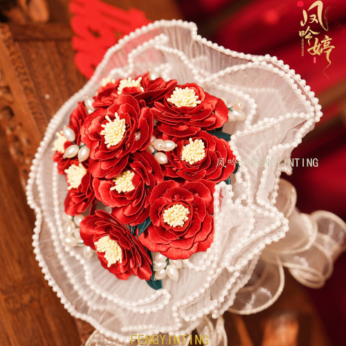 非遗缠花新娘婚礼手捧花装饰结婚花束婚纱摄影玫瑰缠花婚庆领证