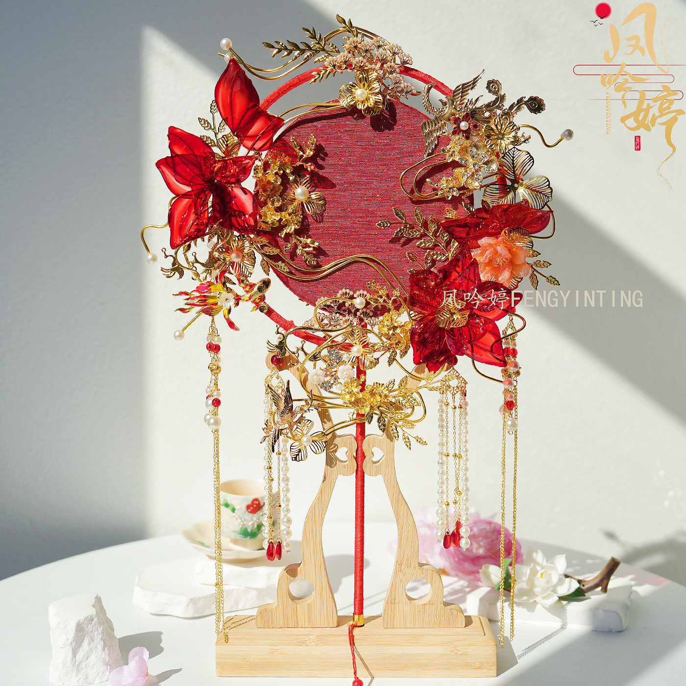 红色团扇新娘结婚秀禾服喜扇头饰新中式古风礼服手工成品扇子配饰