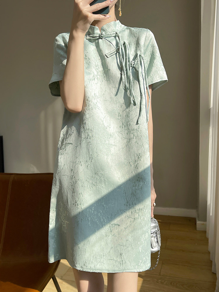 중공업 자카드 데일리 젊은 아세테이트 새틴 치파오 드레스 여성 여름 복고풍 새로운 중국 스타일 반팔 드레스
