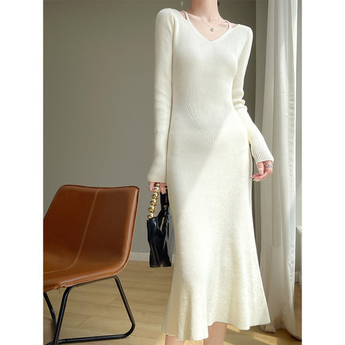 法式针织连衣裙女秋冬2024新款气质修身显瘦内搭打底毛衣裙子长款