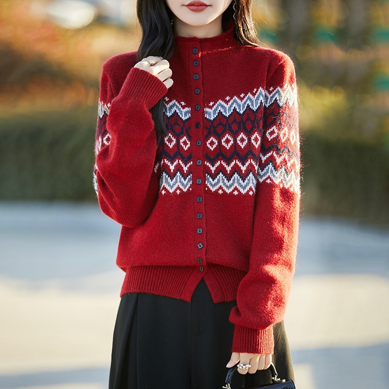 2025春季新款复古印花新年红气质长袖羊毛针织开衫女洋气减龄外套,女装/女士精品,毛针织衫,淘宝优惠券,粉丝福利购,淘宝优惠卷