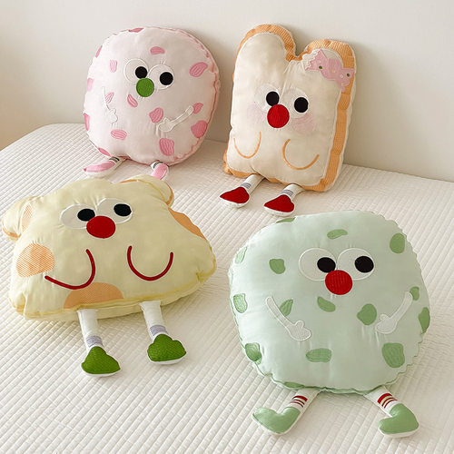 可爱抱枕卧室天丝有趣曲奇吐司