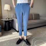 蓝色