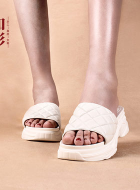 如影真皮厚底凉拖女2026夏季新款绵羊皮菱格纹休闲运动外穿拖鞋女