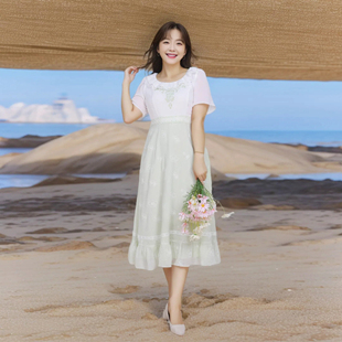 圆领绣花荷叶边短袖 2025夏季 200斤胖MM文艺中长款 大码 连衣裙 女装