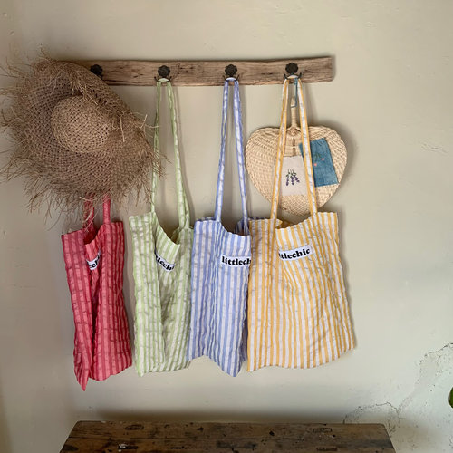 多巴胺珠光细闪条纹单肩斜挎包