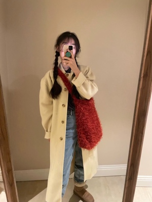 通勤户外暖红色单肩斜挎包