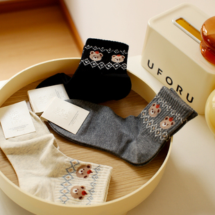 米吉诺拉 春秋无骨费尔岛纯棉袜子可爱小熊少女吸湿排汗中短筒袜
