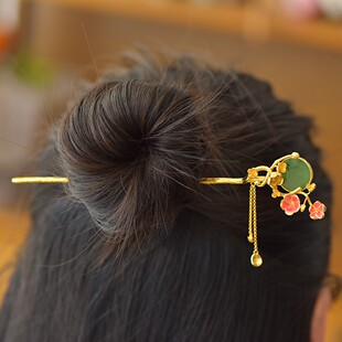 925银镶嵌和田玉碧玉圆平面十二花神腊梅珐琅流苏发簪