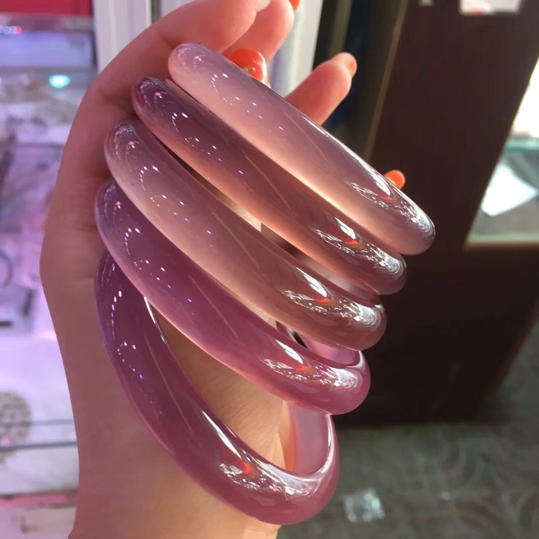 2024爆款网红冰种紫玛瑙玉髓手镯纯色巴西冰种玛瑙货源地