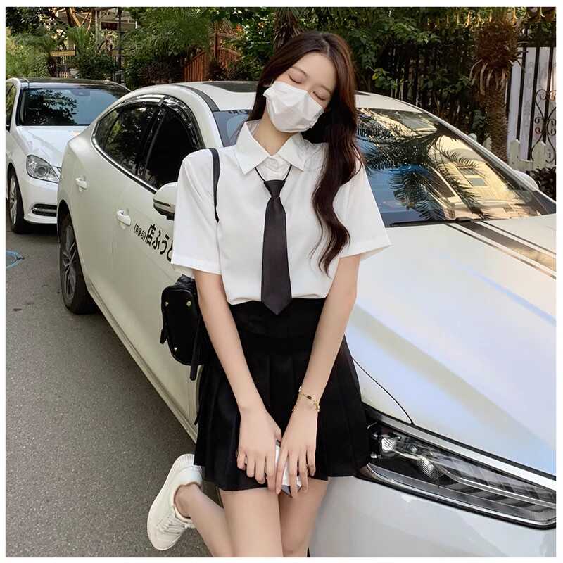 白衬衫短袖毕业照纯色大码小众