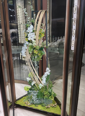 酒店大堂商场旋转门落地花艺景观