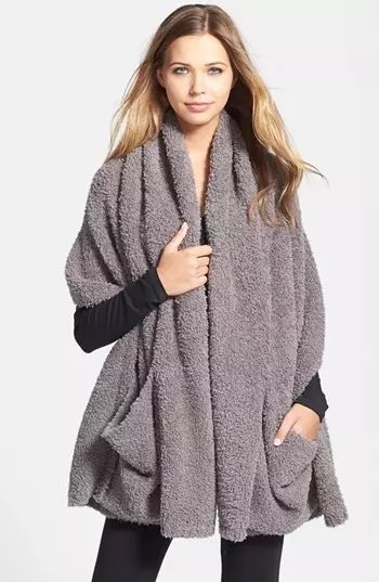 正品软绵绵披肩保暖口袋装针织衫