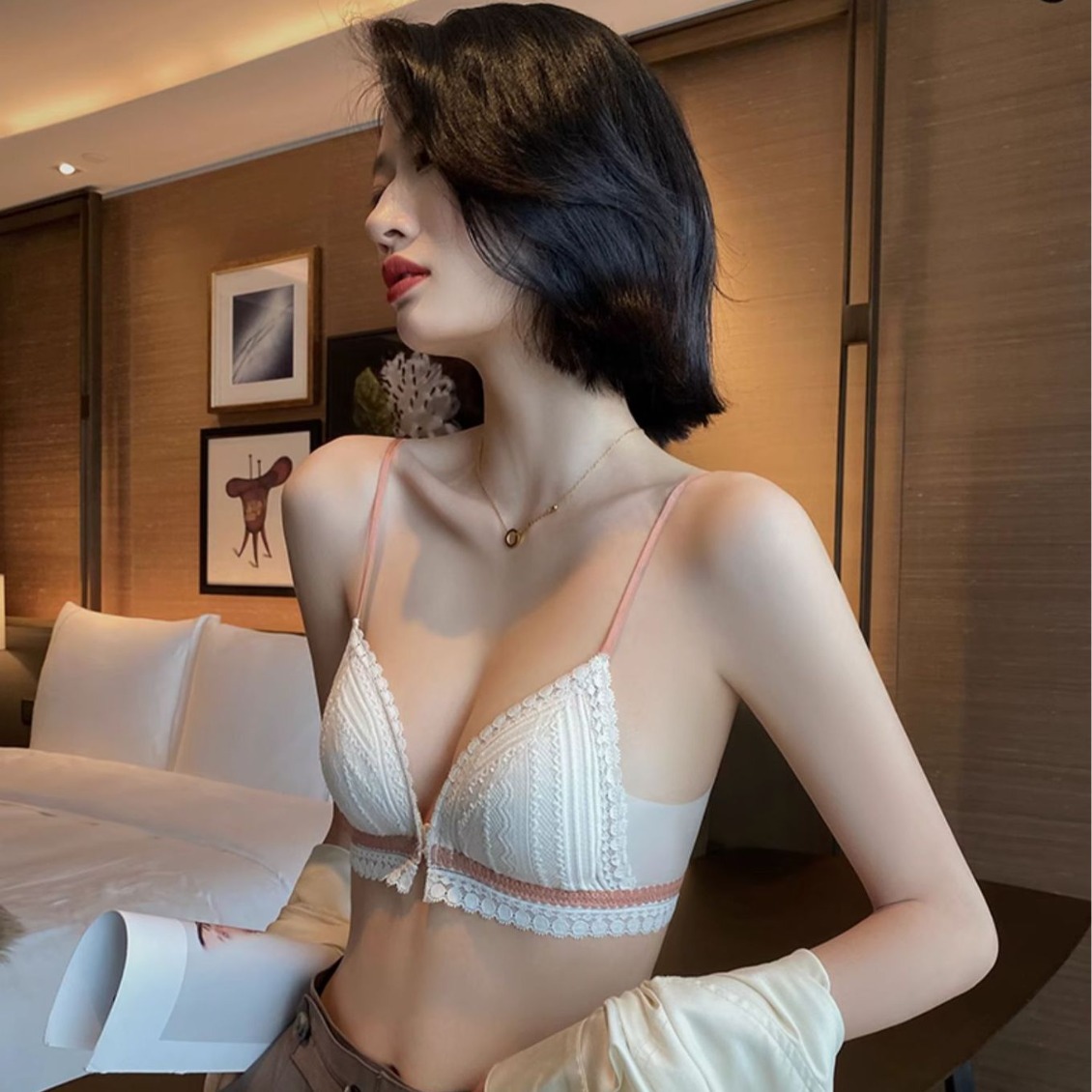 美背前扣内衣女夏季薄款法式小胸三角杯性感蕾丝细肩带文胸无