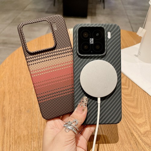 肤感碳纤纹内置磁吸圈超薄硬壳