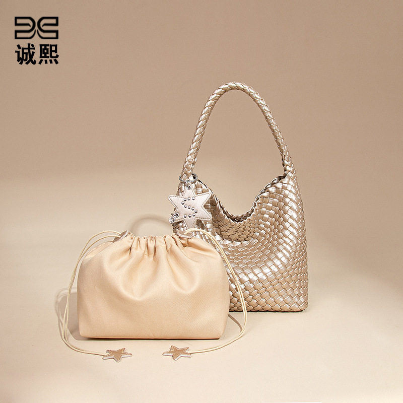 经典百搭枪枪小号手提女包休闲单肩腋下包时尚纯色手工编织子母包,箱包皮具/热销女包/男包,单肩包,淘宝优惠券,粉丝福利购,淘宝优惠卷