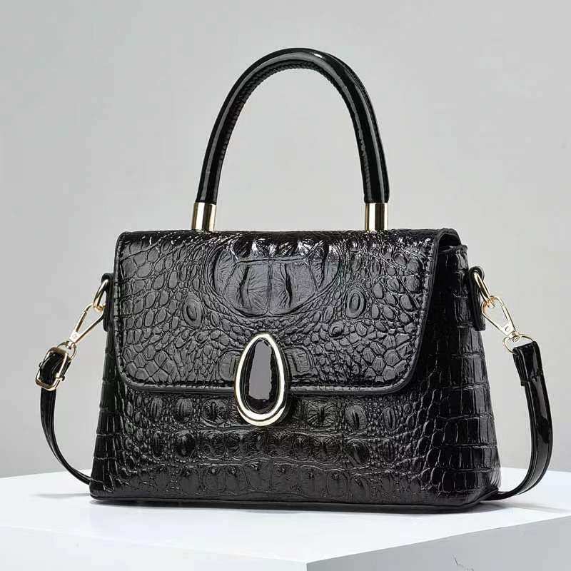 包包女2024秋季新款鳄鱼纹纯色方形漆皮韩版手提潮时尚单肩斜挎包,箱包皮具/热销女包/男包,单肩包,淘宝优惠券,粉丝福利购,淘宝优惠卷
