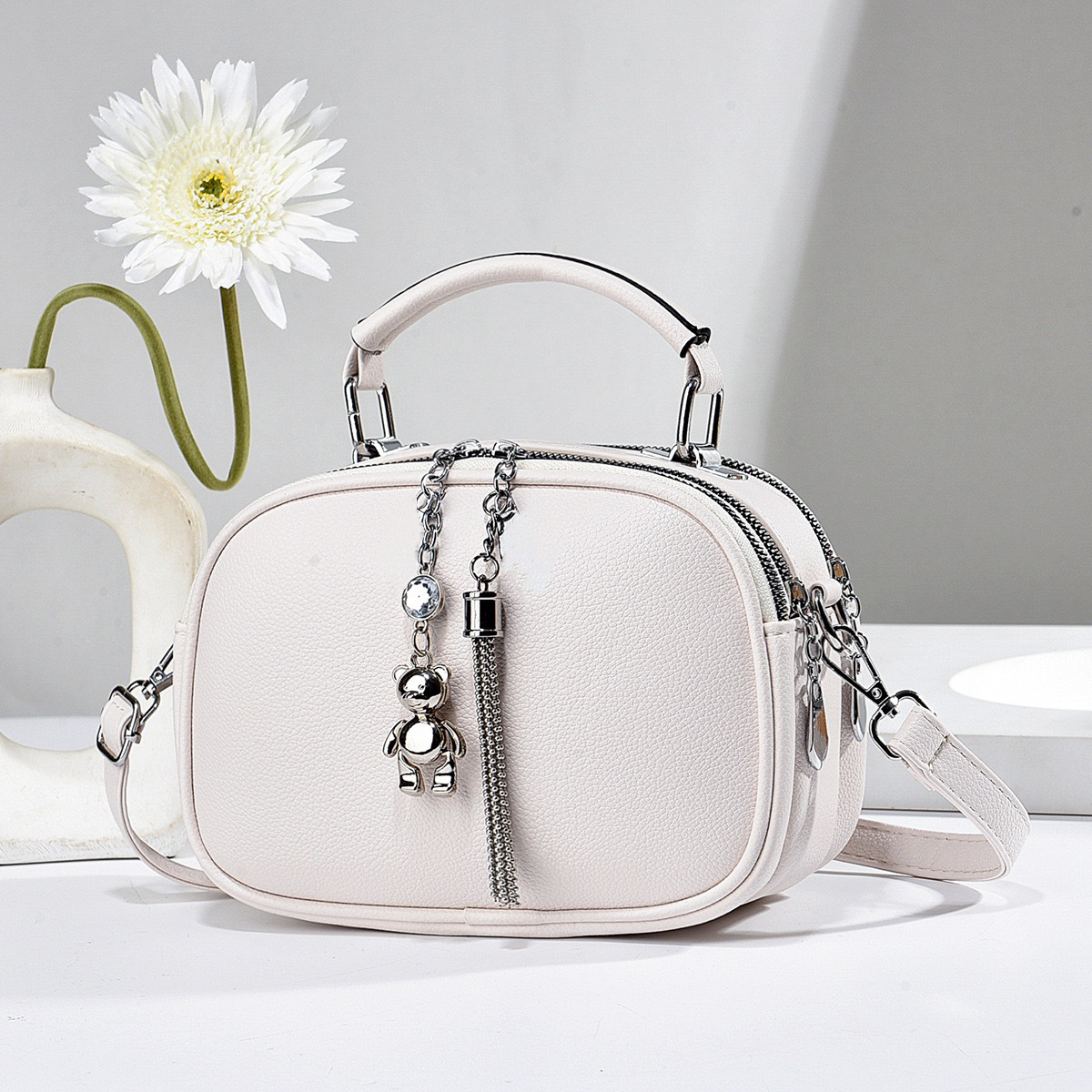 简约小包bag高级感小熊挂件百搭手提包轻便单肩包跨境女包bags