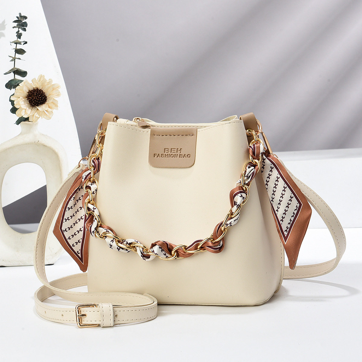 水桶包bag质感女士包包时尚斜挎包爆款小众链条手提包台州包bags,箱包皮具/热销女包/男包,单肩包,淘宝优惠券,粉丝福利购,淘宝优惠卷