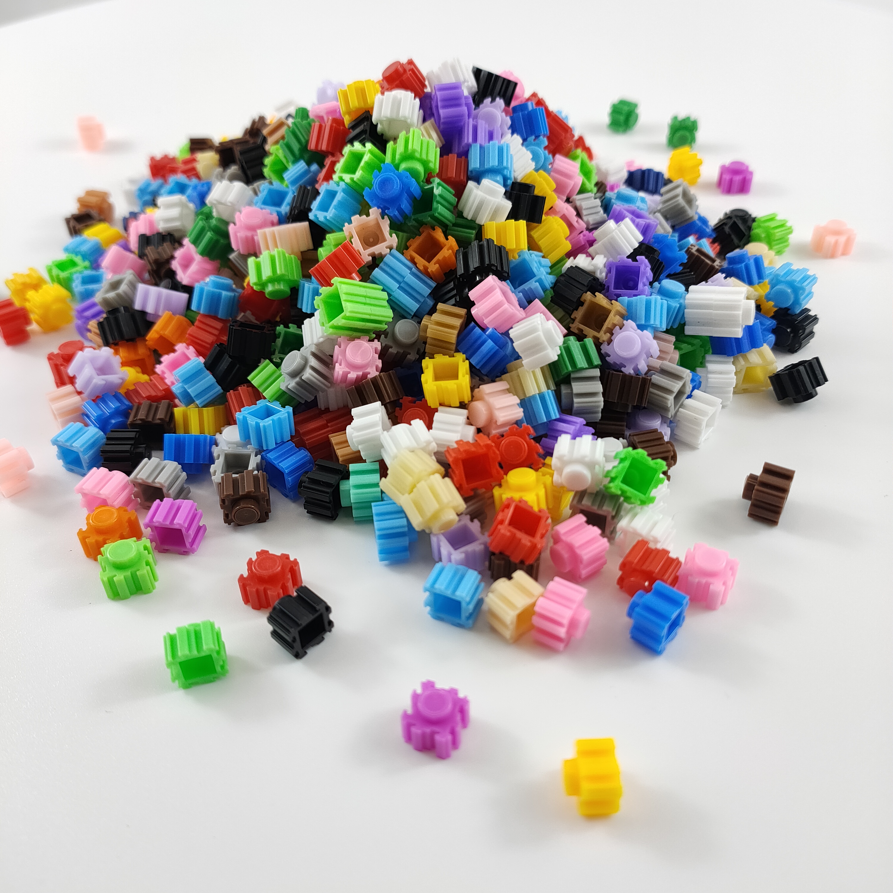 拼插积木玩具儿童益智DIY