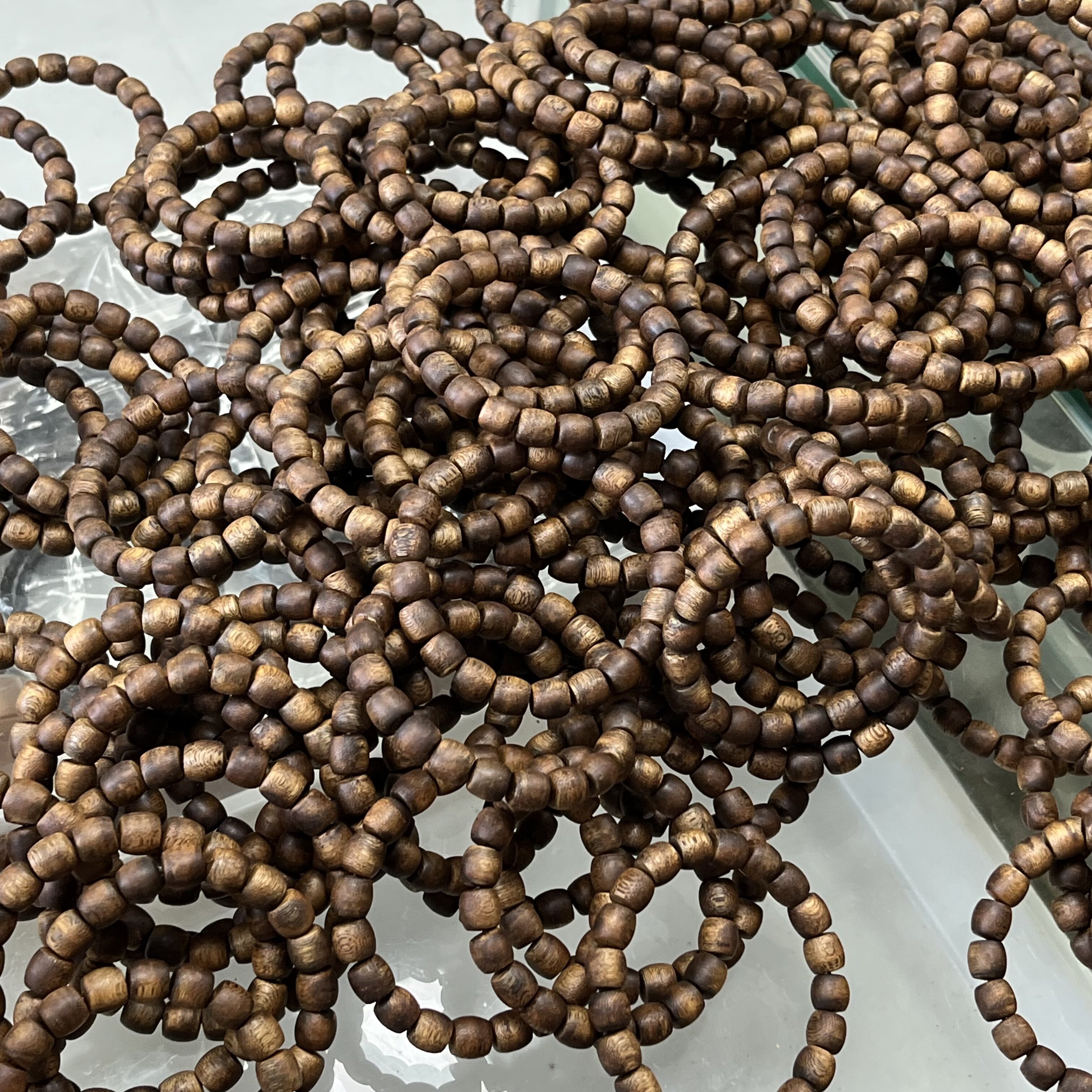 99 무거운 전기 흰색과 녹색 체스 NAN AGARWOOD 팔찌 구식 드럼 비즈 9MM 21 QINAN 충실도 천연 AGARWOOD 팔찌