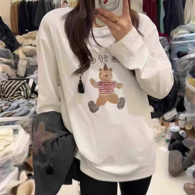 字母印花卡通小熊长袖磨毛T恤女