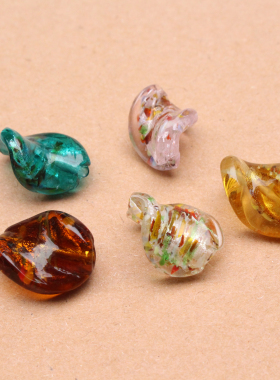 金色手工琉璃珠彩粉扭树叶形